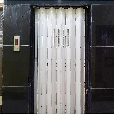 Fabexpress Om Shanti International Calcutta Exterior foto