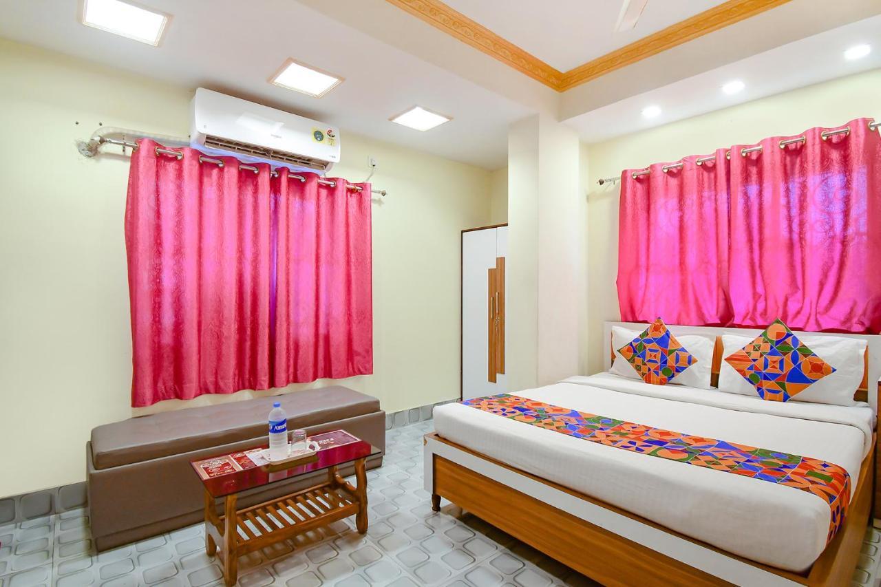 Fabexpress Om Shanti International Calcutta Exterior foto