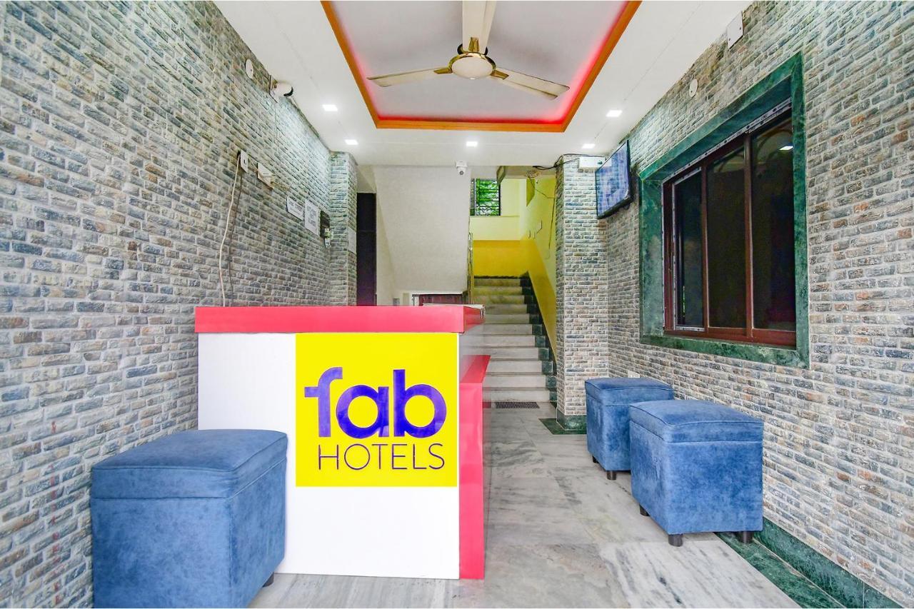 Fabexpress Om Shanti International Calcutta Exterior foto