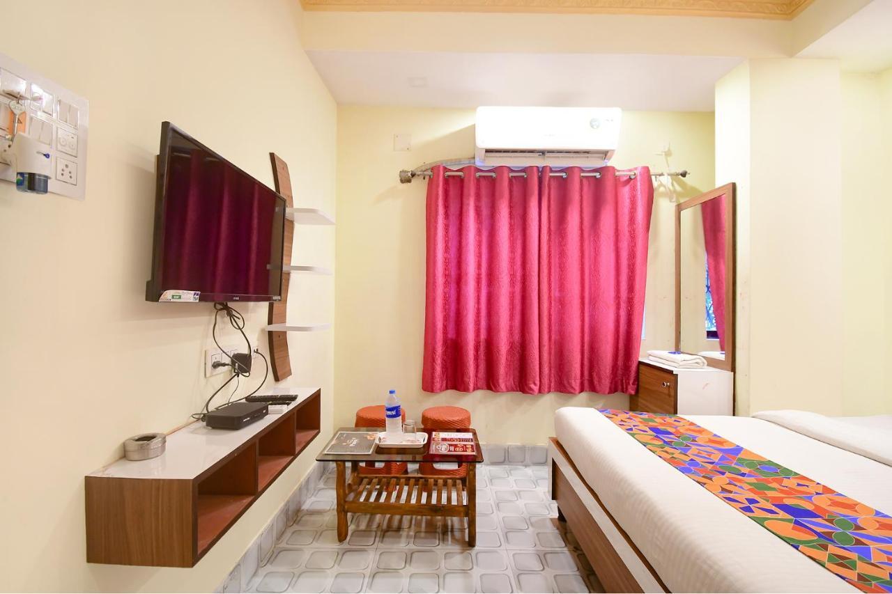 Fabexpress Om Shanti International Calcutta Exterior foto